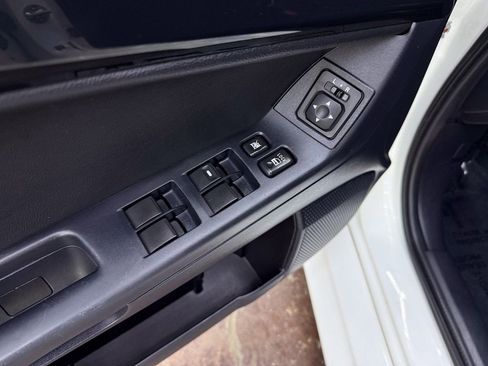 Used 2014 Mitsubishi Lancer Evolution GSR image 13