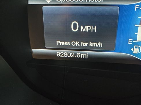 Used 2020 Ford Fusion SE image 27