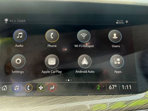 Used 2022 Buick Envision Essence w/ Sport Touring Package AWD/4WD image 26