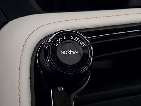 Used 2024 Lexus NX 250 FWD image 26