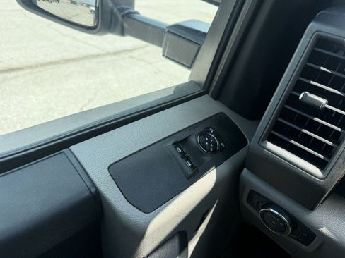 Used 2021 Ford F550 2WD Regular Cab Super Duty image 23