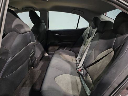 Used 2022 Toyota Camry LE image 32