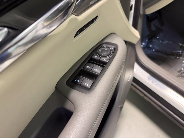 Used 2021 Cadillac XT6 Premium Luxury AWD/4WD image 13
