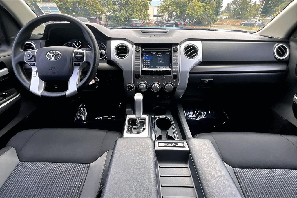 Used 2017 Toyota Tundra SR5 w/ SR5 Upgrade Package AWD/4WD image 16