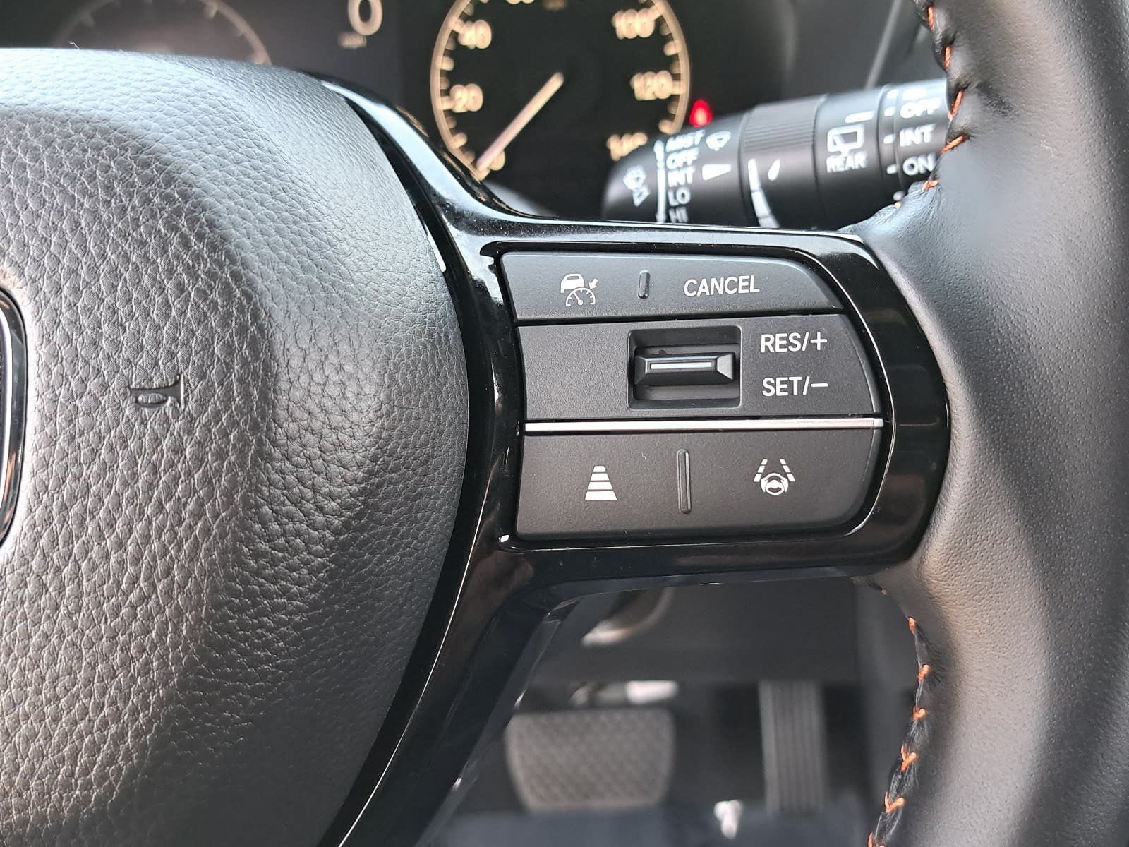 Used 2027 Honda HR-V Sport image 17