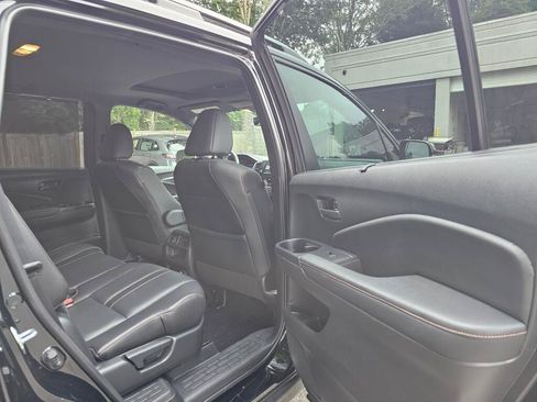 Used 2023 Honda Passport TrailSport image 14