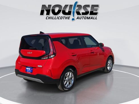 Used 2024 Kia Soul LX w/ Option Group 015 FWD image 8
