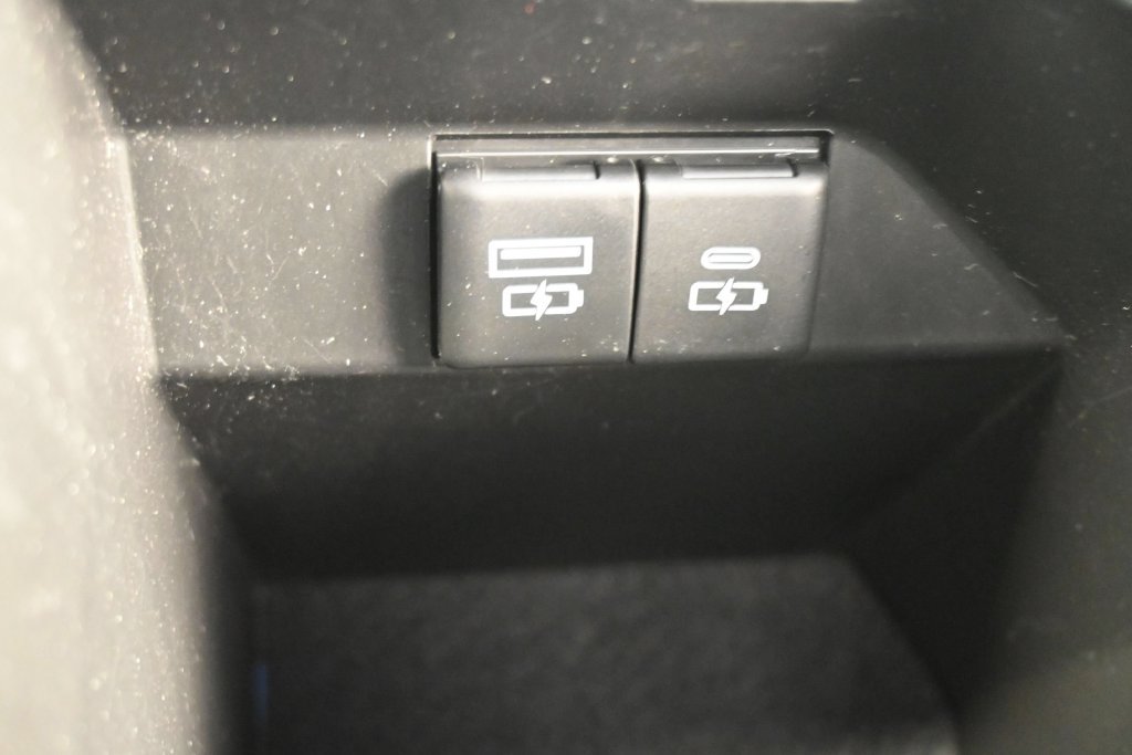 Used 2023 Toyota Camry XSE w/ Navigation Package FWD image 15