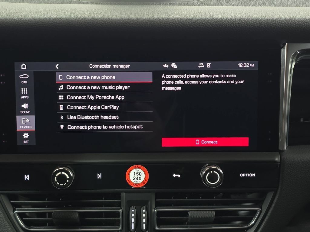Certified 2026 Porsche Macan AWD/4WD image 18