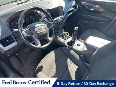 Used 2018 GMC Terrain SLE w/ Driver Convenience Package image 16
