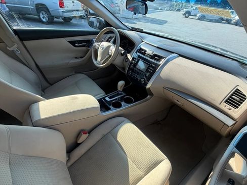 Used 2014 Nissan Altima 2.5 S w/ Sport Value Package FWD image 30