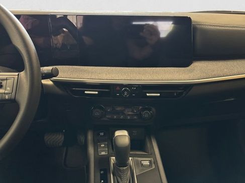 New 2026 Nissan Kicks SV w/ Cold Weather Package AWD/4WD image 12