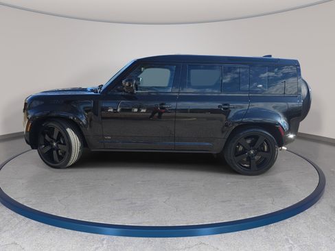 Certified 2024 Land Rover Defender 110 V8 image 8