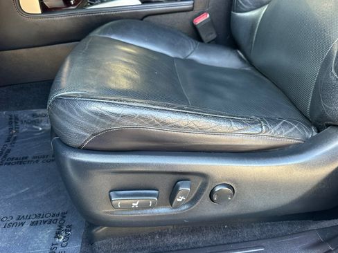 Used 2017 Lexus GX 460 Premium w/ Premium Package image 13