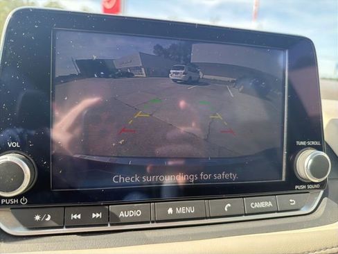 Used 2023 Nissan Rogue SV w/ SV Premium B Package FWD image 27