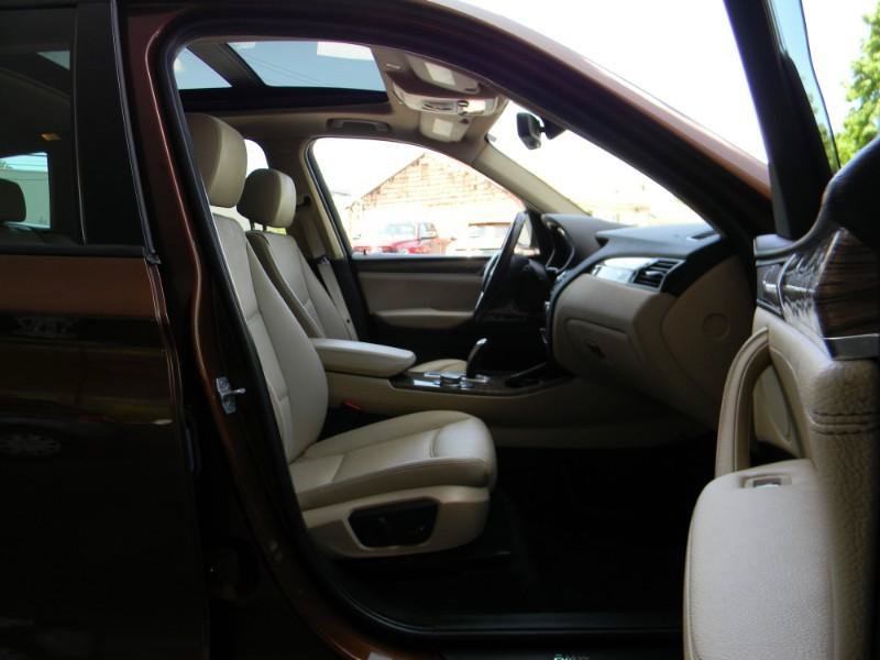 Used 2017 BMW X3 xDrive28i AWD/4WD image 15