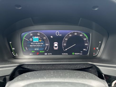 Used 2025 Honda Accord Touring image 10