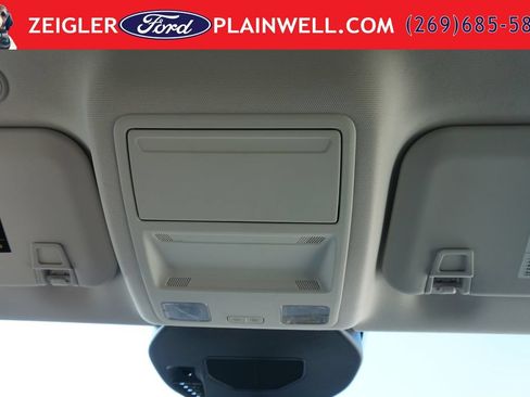 Used 2025 Ford Escape Active AWD/4WD image 28