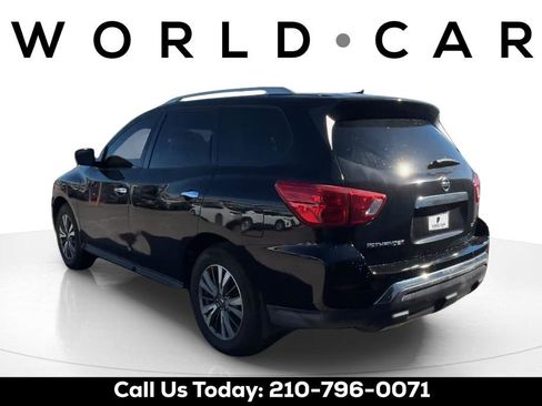 Used 2017 Nissan Pathfinder SV image 5