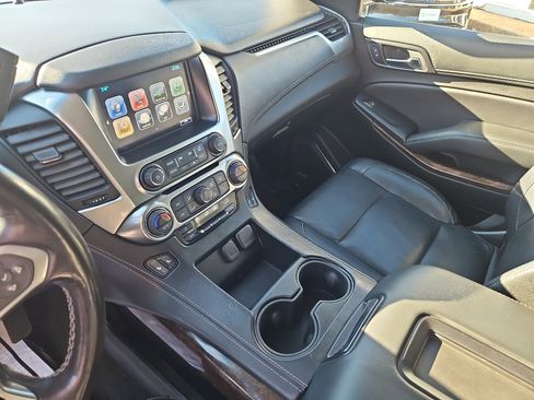 Used 2018 Chevrolet Tahoe LT w/ RST Edition image 15