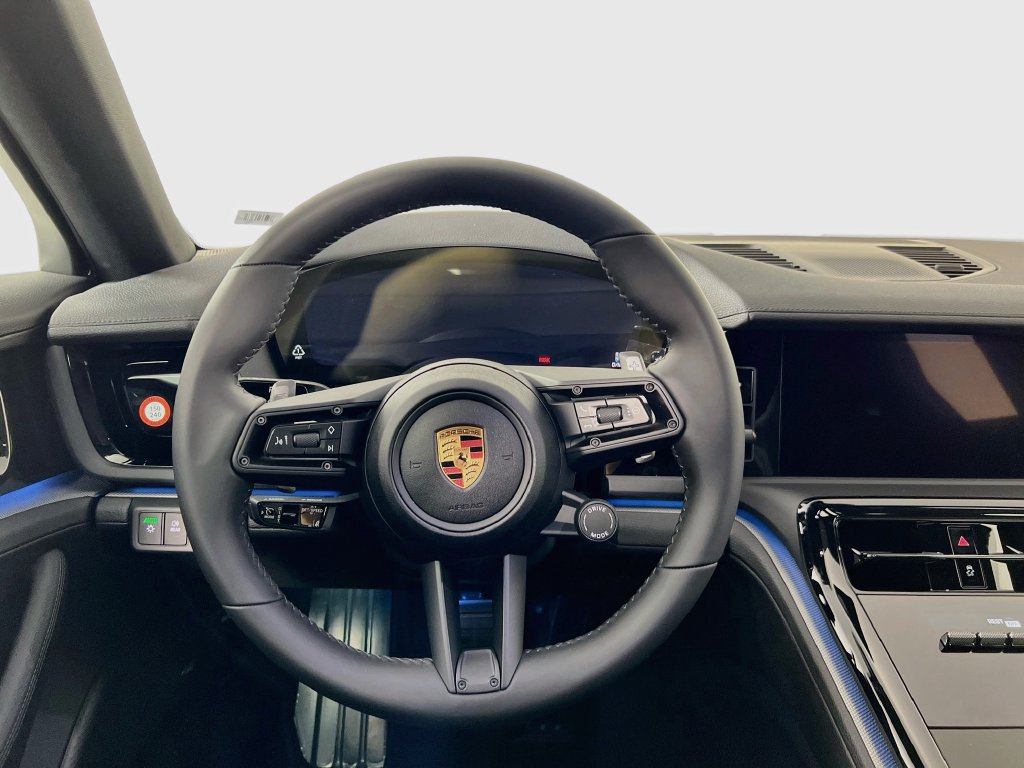 New 2026 Porsche Panamera 4 AWD/4WD image 25