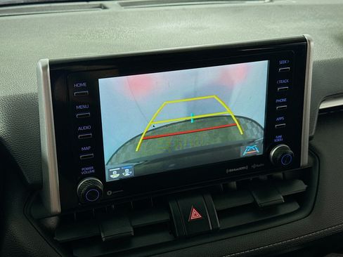 Used 2021 Toyota RAV4 XLE w/ Convenience Package AWD/4WD image 2