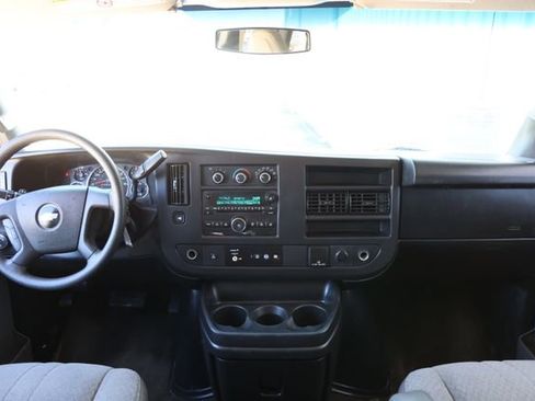 Used 2017 Chevrolet Express 3500 LT w/ LT Preferred Equipment Group image 13