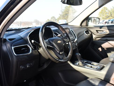 Used 2020 Chevrolet Equinox LT w/ Midnight Edition image 11