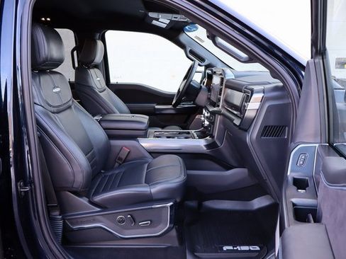 Used 2025 Ford F150 Platinum image 41