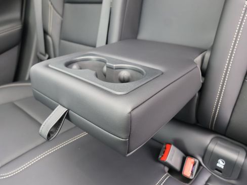 New 2027 GMC Terrain Elevation w/ Elevation Premium Package AWD/4WD image 27