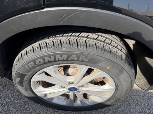 Used 2018 Ford Escape SE AWD/4WD image 37