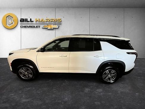 Used 2026 Chevrolet Traverse LT w/ LPO, Floor Liner Package AWD/4WD image 13