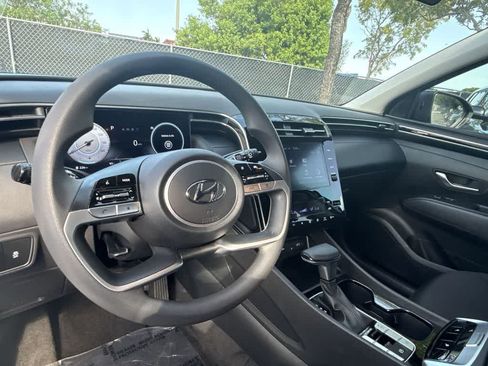 Used 2024 Hyundai Tucson SEL FWD image 18