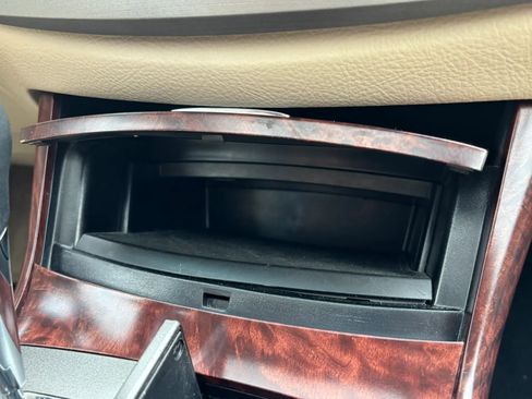 Used 2011 Toyota Avalon image 34