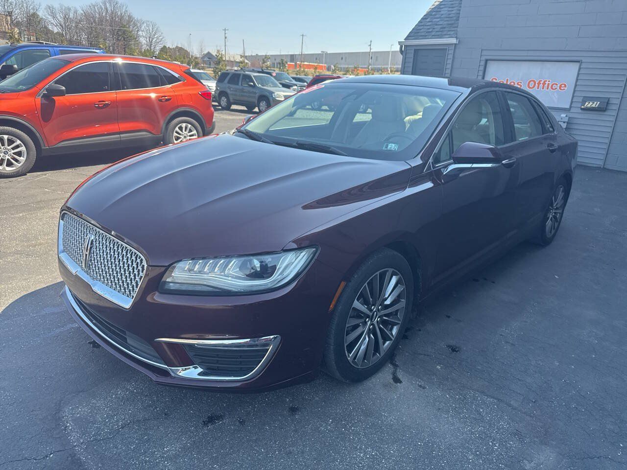 Used 2017 Lincoln MKZ Select w/ Select Plus Package AWD/4WD image 3