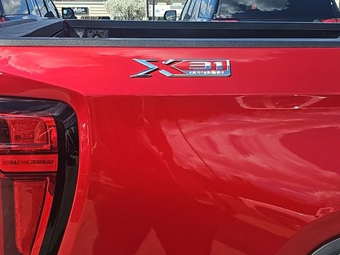 New 2026 GMC Sierra 1500 SLT w/ SLT Premium Plus Package AWD/4WD image 9