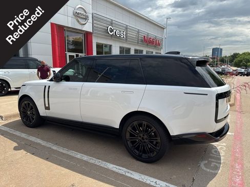 Used 2024 Land Rover Range Rover Long Wheelbase SE AWD/4WD image 1