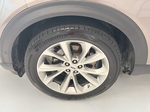 Used 2021 Ford Explorer Platinum w/ Equipment Group 601A AWD/4WD image 25