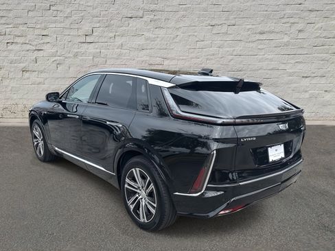 New 2025 Cadillac Lyriq Luxury image 7