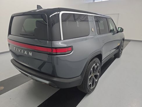 Used 2024 Rivian R1S Adventure AWD/4WD image 5