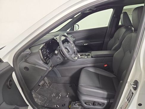 Certified 2025 Lexus RX 350 AWD image 13