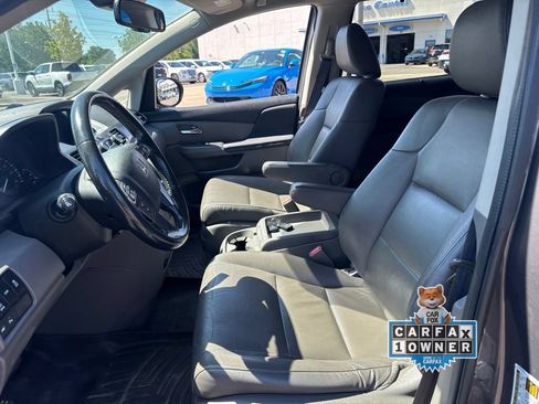 Used 2016 Honda Odyssey LX image 12