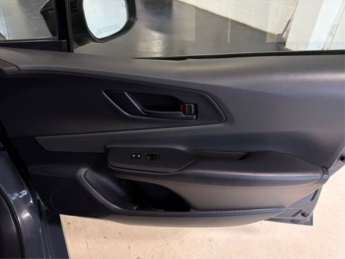 Used 2024 Toyota Prius LE FWD image 24