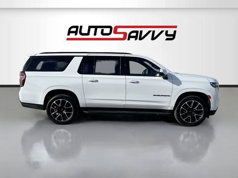 Used 2022 Chevrolet Suburban RST w/ Luxury Package AWD/4WD image 8