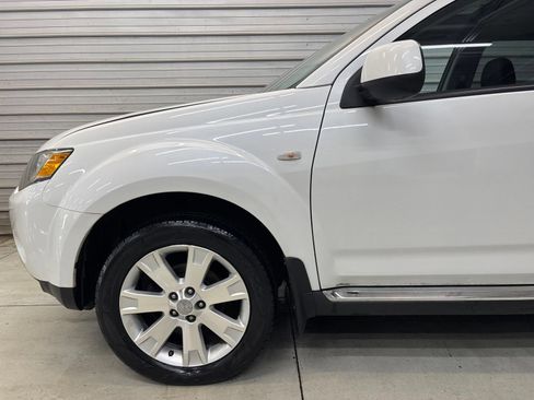 Used 2008 Mitsubishi Outlander SE FWD image 4