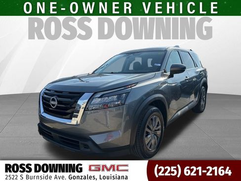 Used 2025 Nissan Pathfinder SV FWD image 1
