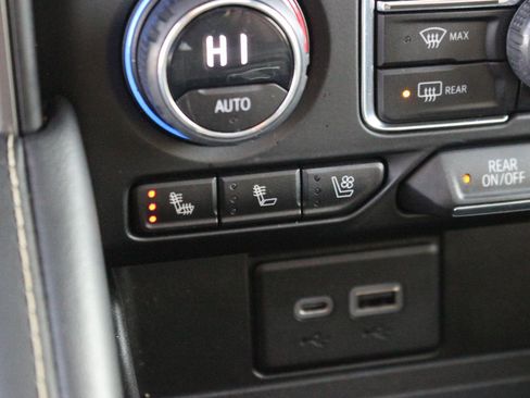 Used 2023 Chevrolet Tahoe Premier image 27