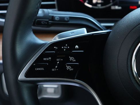 Certified 2025 Mercedes-Benz GLE 350 4MATIC image 33