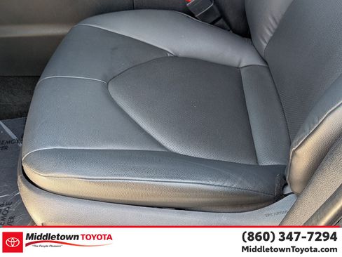Certified 2024 Toyota Grand Highlander AWD image 15
