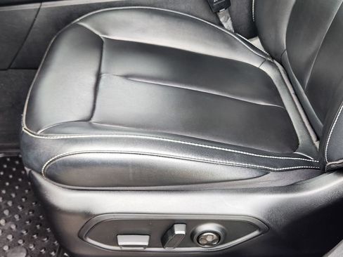 Used 2023 Jeep Grand Cherokee Limited RWD image 23